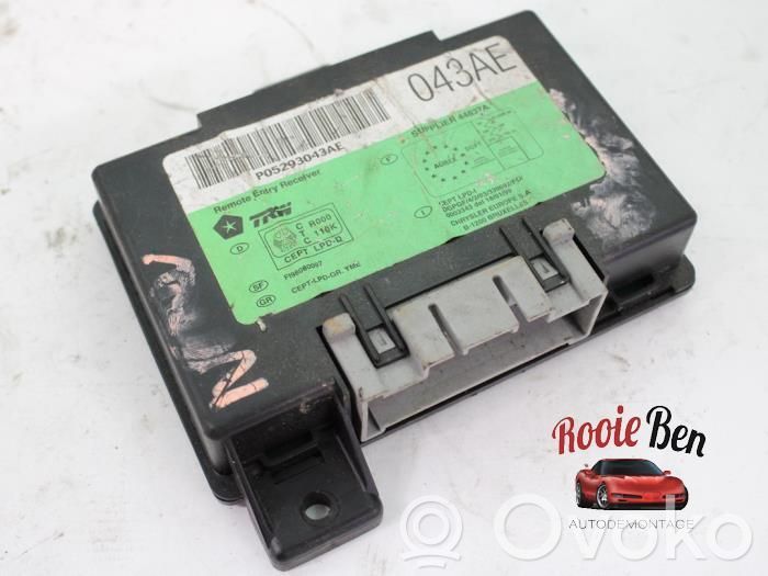 Chrysler Neon I Door central lock control unit/module 
