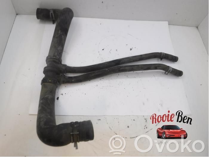 Engine coolant pipe/hose
