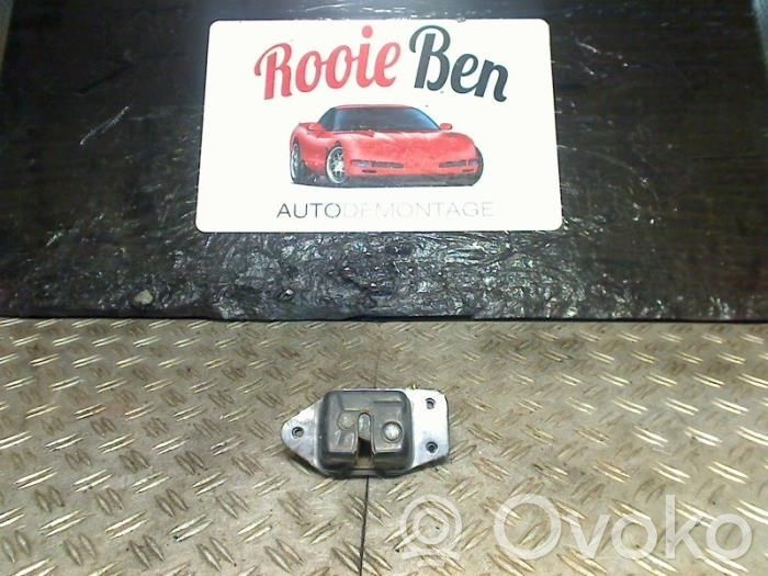 Tailgate/trunk/boot lock/catch/latch
