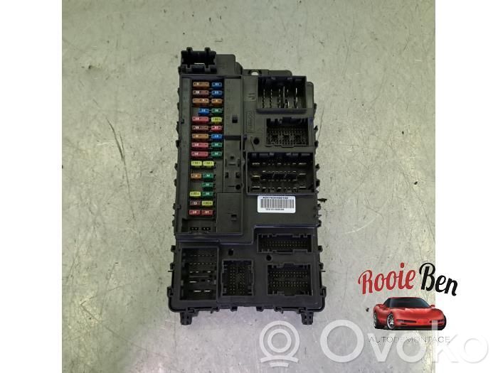 Ford Mondeo MK V Skrzynka bezpieczników / Komplet 
