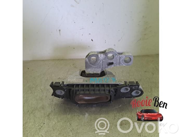 Opel Astra K Engine mount bracket 