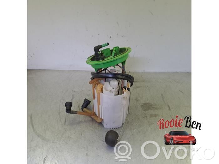 Volkswagen Golf VII Pompa carburante immersa 