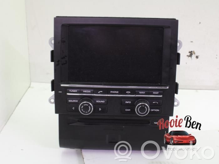 Porsche Macan (95B) Panel / Radioodtwarzacz CD/DVD/GPS 