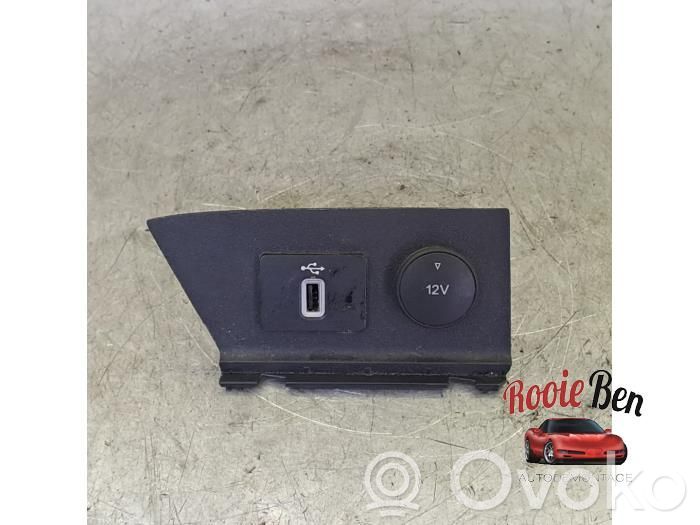 Ford Transit Custom USB socket connector 