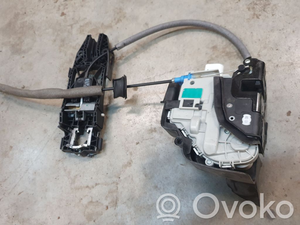 Audi A3 S3 8V Zamek drzwi przednich 