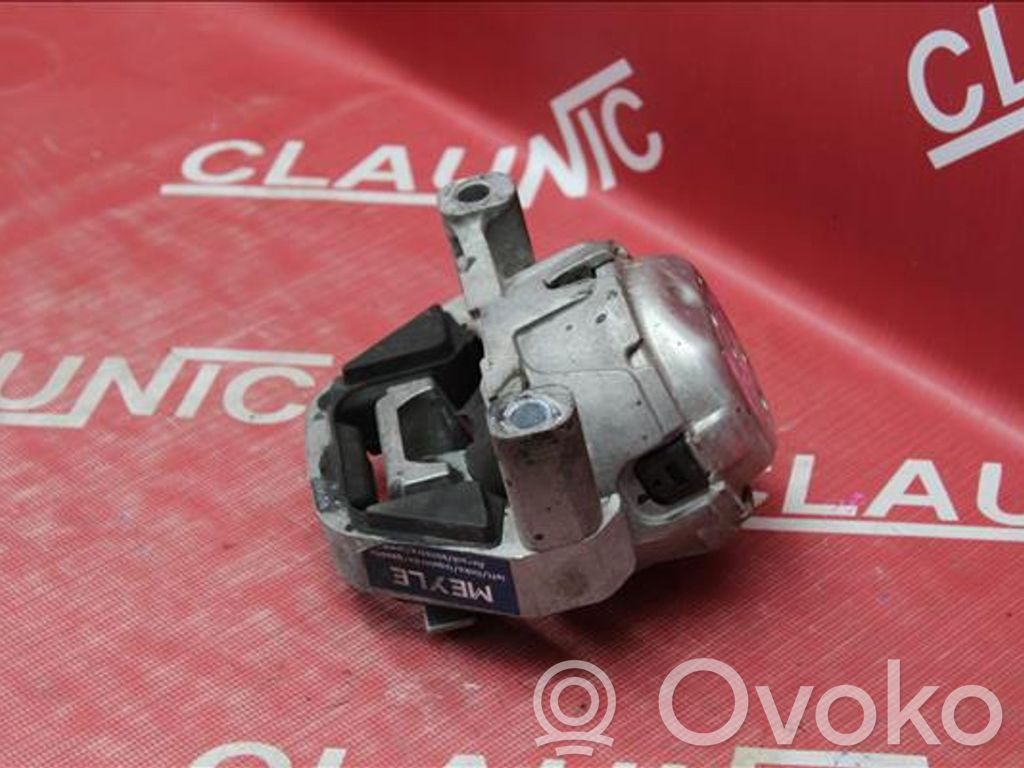 Audi A7 S7 4G Engine mounting bracket 