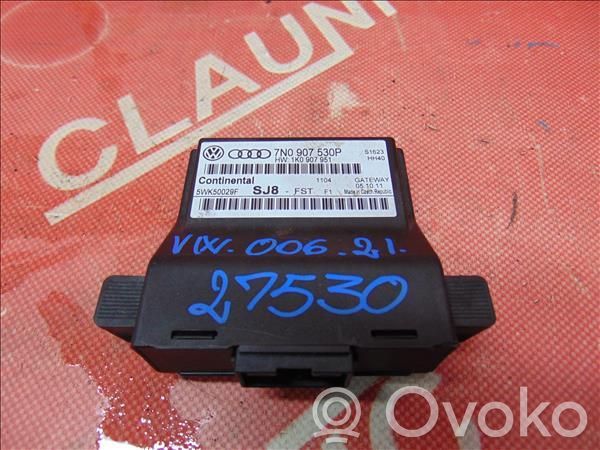 Volkswagen PASSAT B7 Módulo de control Gateway 