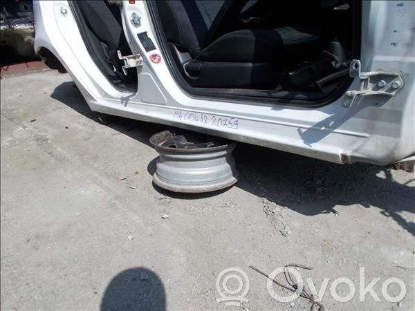 Mazda 323 Sottoporta 