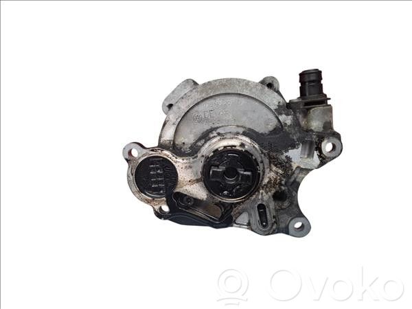 Volkswagen PASSAT B7 Pompa a vuoto