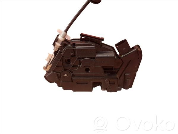 Volkswagen Tiguan Zamek drzwi przednich