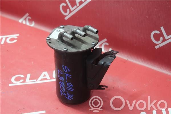 Skoda Superb B8 (3V) Bridă fixare filtru combustibil 