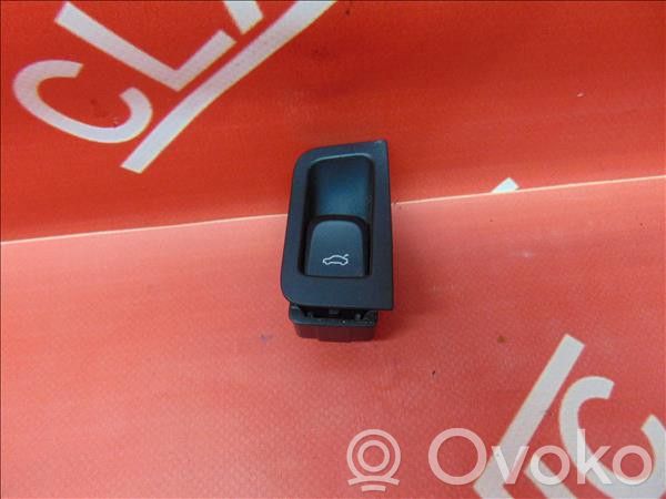 Audi A6 Allroad C7 Bouton interrupteur ouverture du coffre 