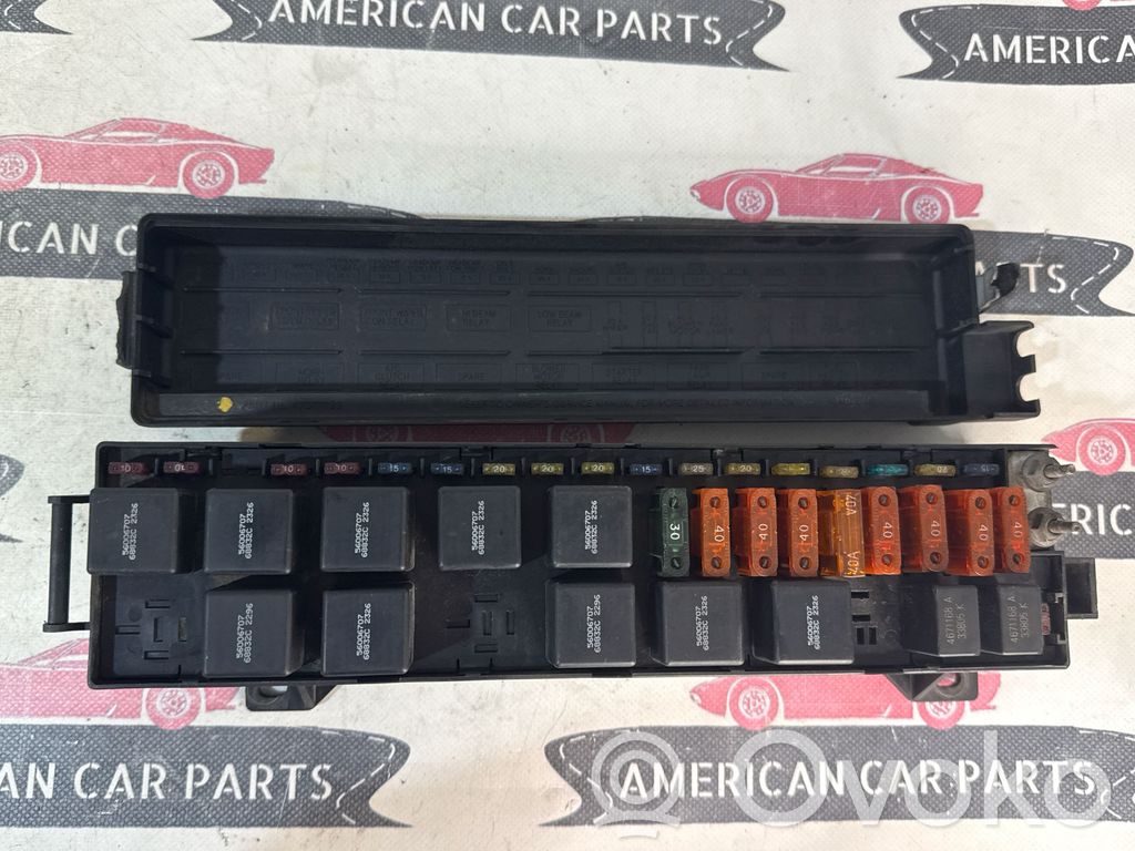 Chrysler Grand Voyager III Fuse module 