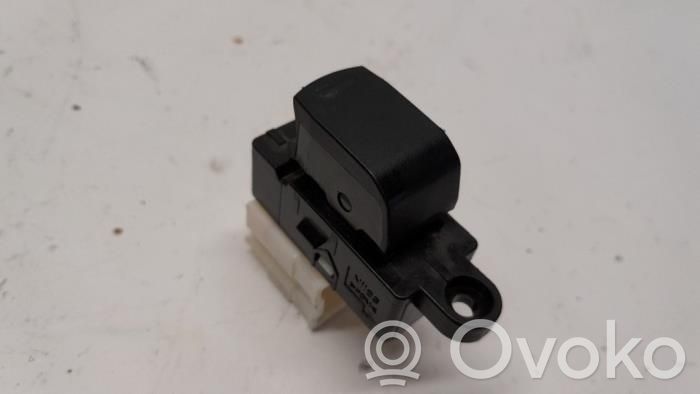 Suzuki Vitara (LY) Electric window control switch 