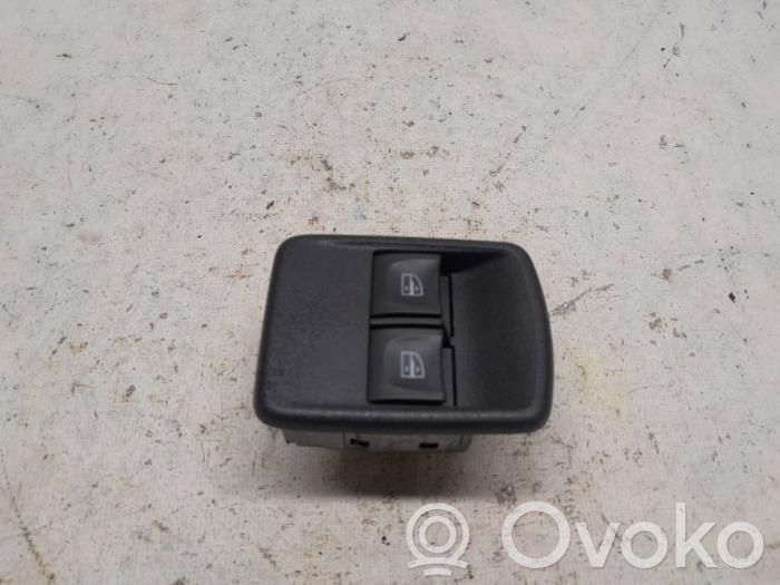 Dacia Sandero II Electric window control switch 