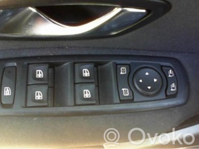 Renault Megane III Comutator comandă geamuri electrice 