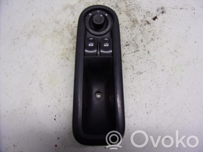 Renault Twingo II Comutator comandă geamuri electrice 