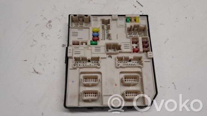 Fuse box set   USM2010,284B67365R,519542F21,284B67365R,519542F21,R1664002986,USM2010