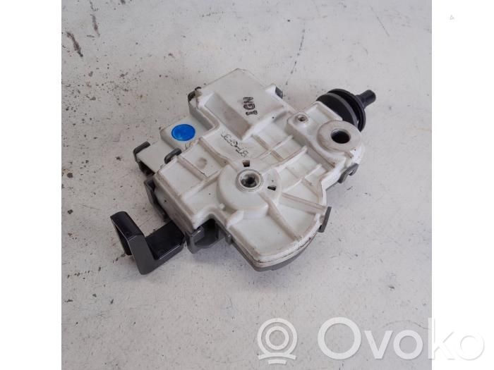 Toyota RAV 4 (XA50) Moteur de verrouillage trappe à essence 