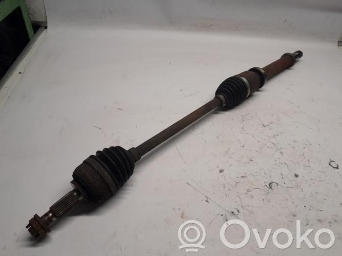Renault Clio III Front driveshaft 