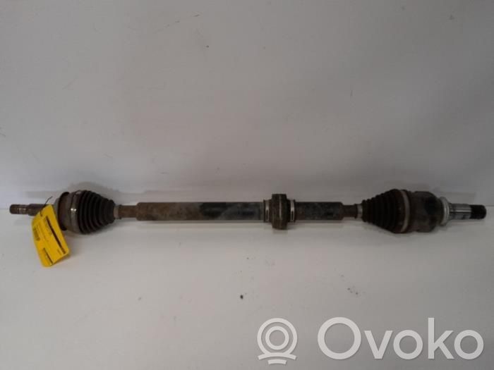 Toyota Yaris Półoś przednia 