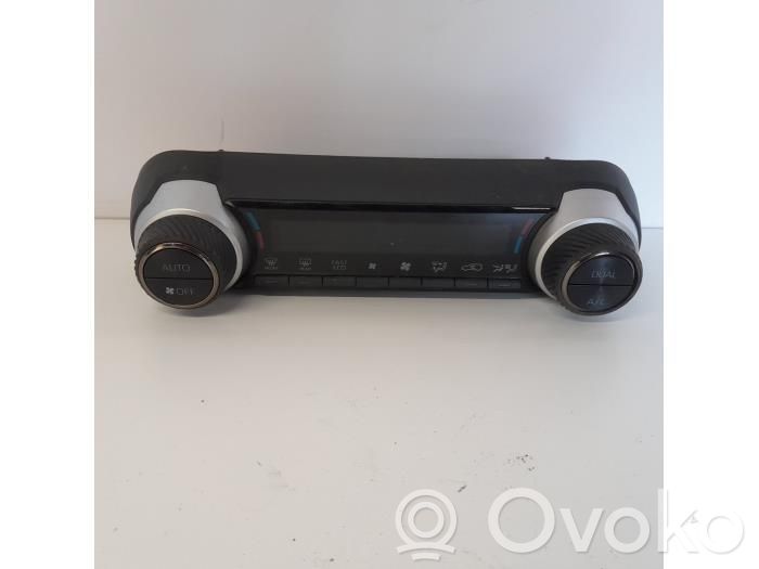 Toyota RAV 4 (XA50) Panel klimatyzacji 