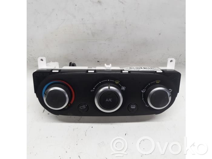 Renault Clio IV Climate control unit 