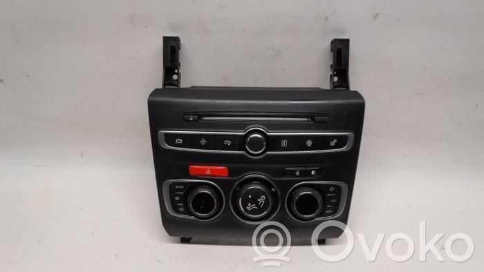 Citroen DS4 Climate control unit 