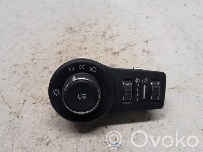 Fiat 500X Pagrieziena signālu / lukturu sviria 