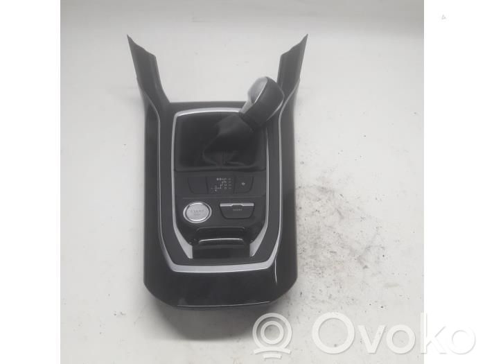 Peugeot 308 Center console 