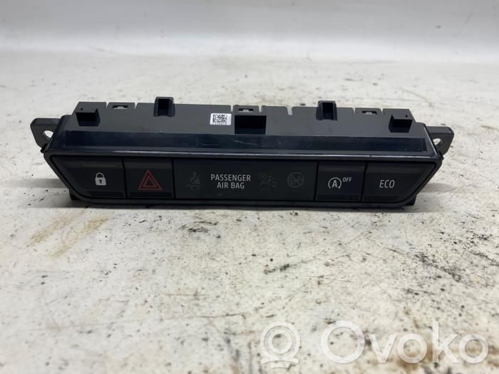 Dacia Jogger Hazard light switch 