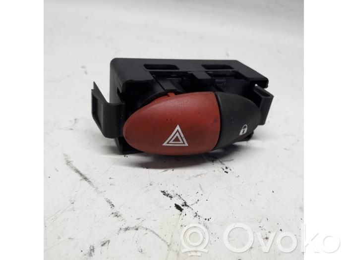Hazard light switch   8200214896A,12861851E,12862326,252100502RA,8200107809,8200214896A