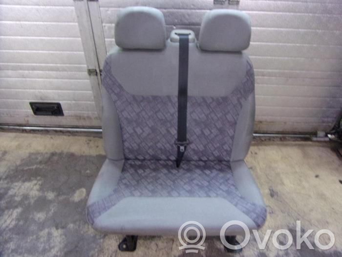 Opel Vivaro Asiento trasero 