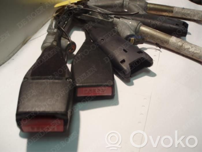 Renault Espace III Rear seatbelt buckle 