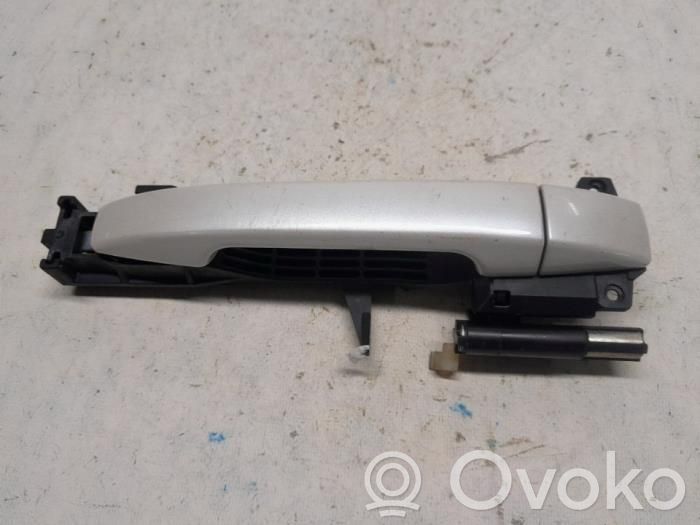 Subaru Impreza III Manecilla externa puerta delantera 