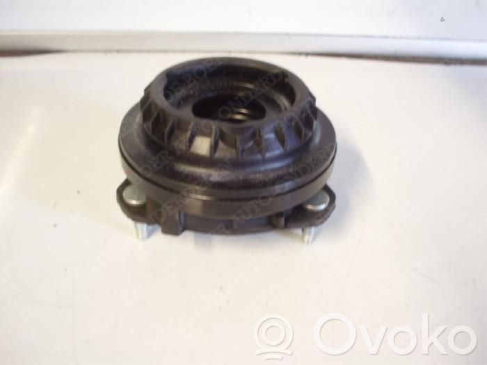Ford Mondeo Mk III Coil spring mount 