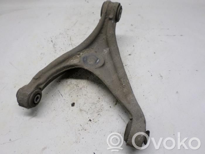 Peugeot 407 Plaukti un sviras 