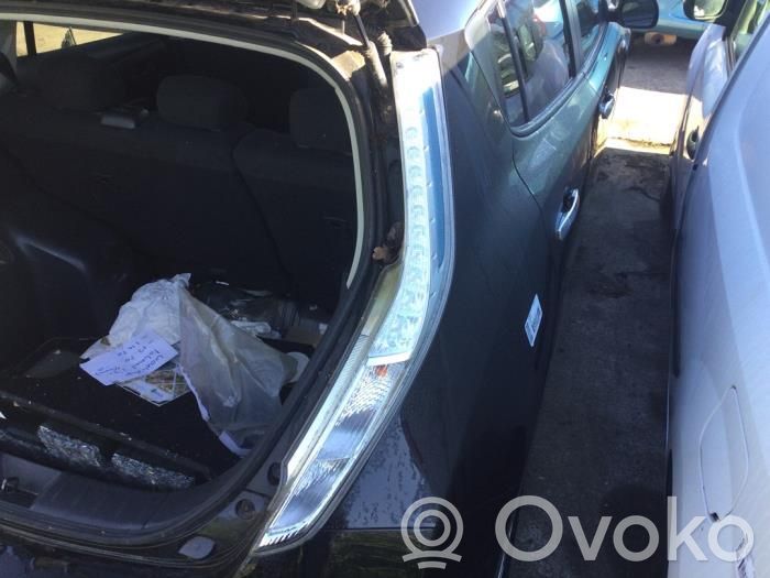 Nissan Leaf I (ZE0) Takavalot 