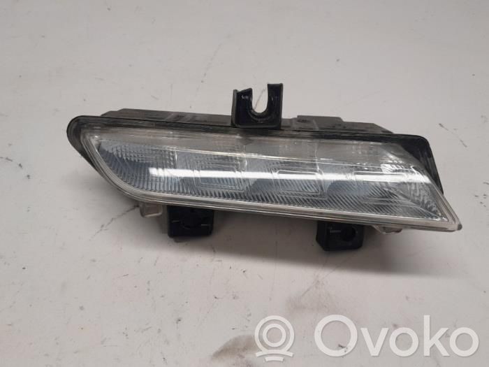 Renault Clio IV Headlight/headlamp 