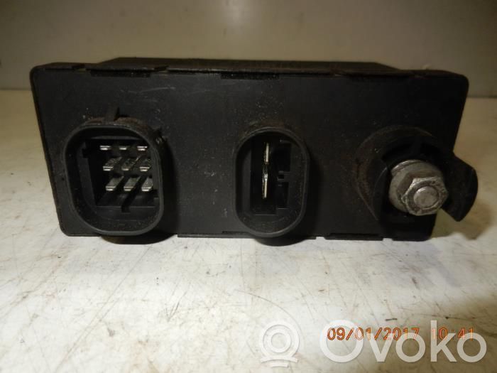 Renault Clio I Glow plug pre-heat relay 