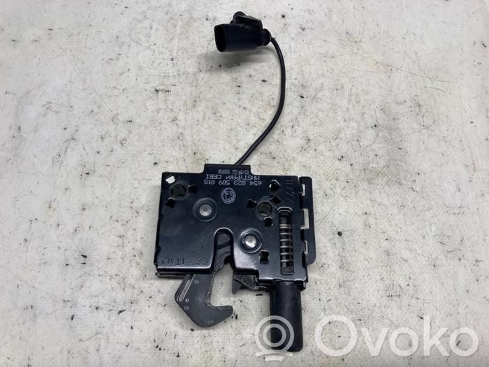 Skoda Kamiq Spyna variklio dangčio 