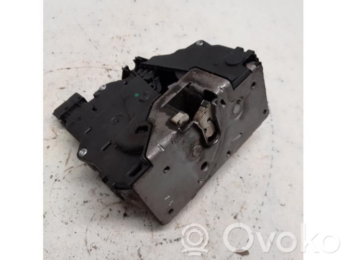 Etuoven lukko   13258271,13258271,1722B,2050A0101J5,3110061945,51785924