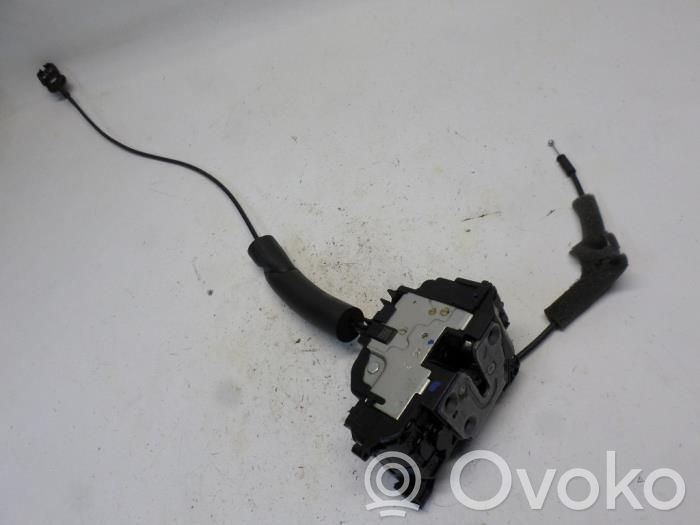 Renault Megane III Front door lock 