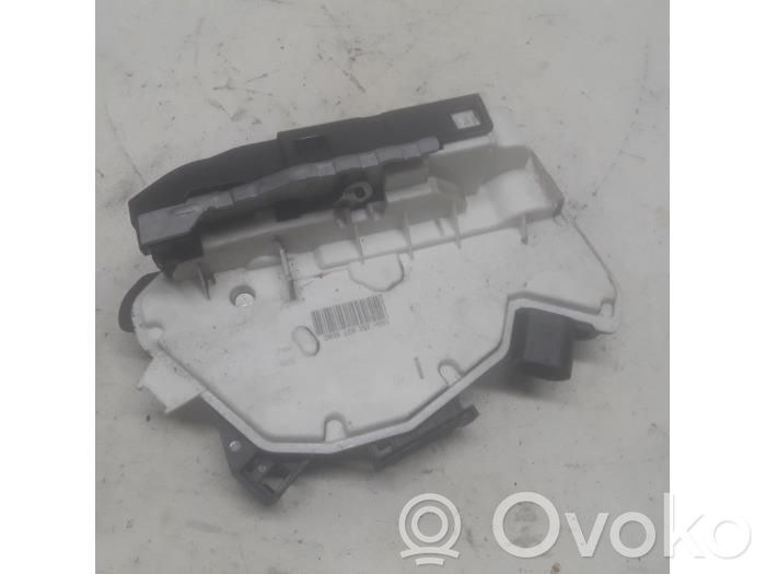 Volkswagen Up Zamek drzwi przednich 