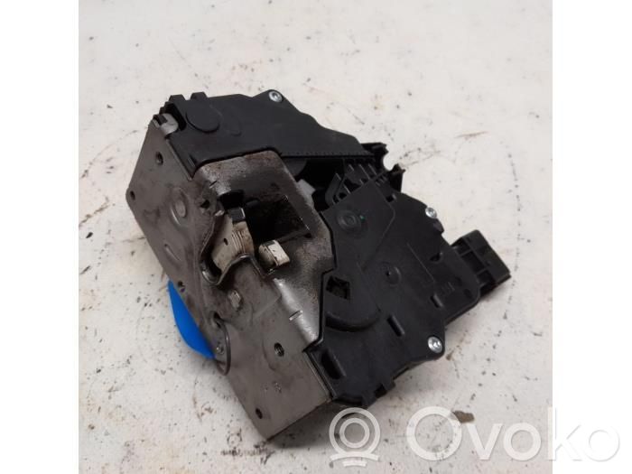 Opel Corsa D Cerradura de puerta delantera 