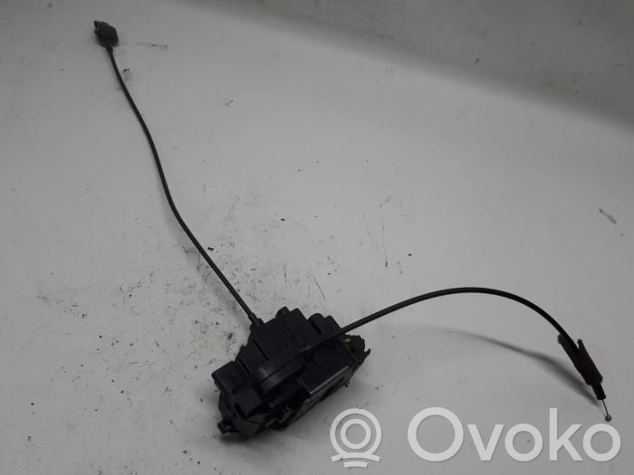 Renault Clio III Zamek drzwi tylnych 