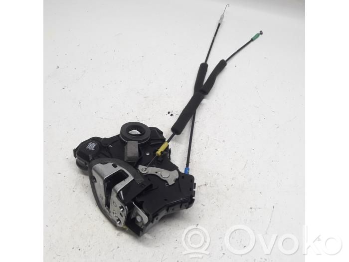 Toyota Corolla Verso AR10 Zamek drzwi przednich 
