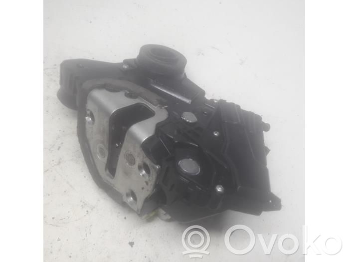 Toyota Yaris Zamek drzwi przednich 