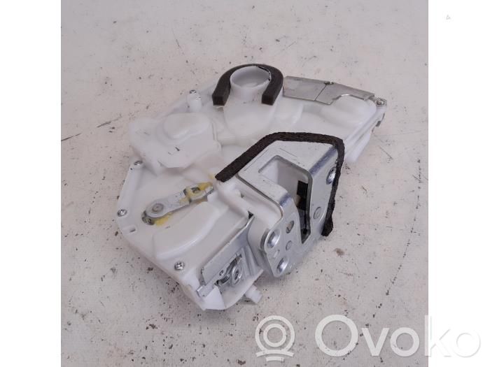 Fiat Sedici Front door lock 