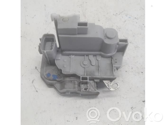 Fiat Bravo Etuoven lukko 